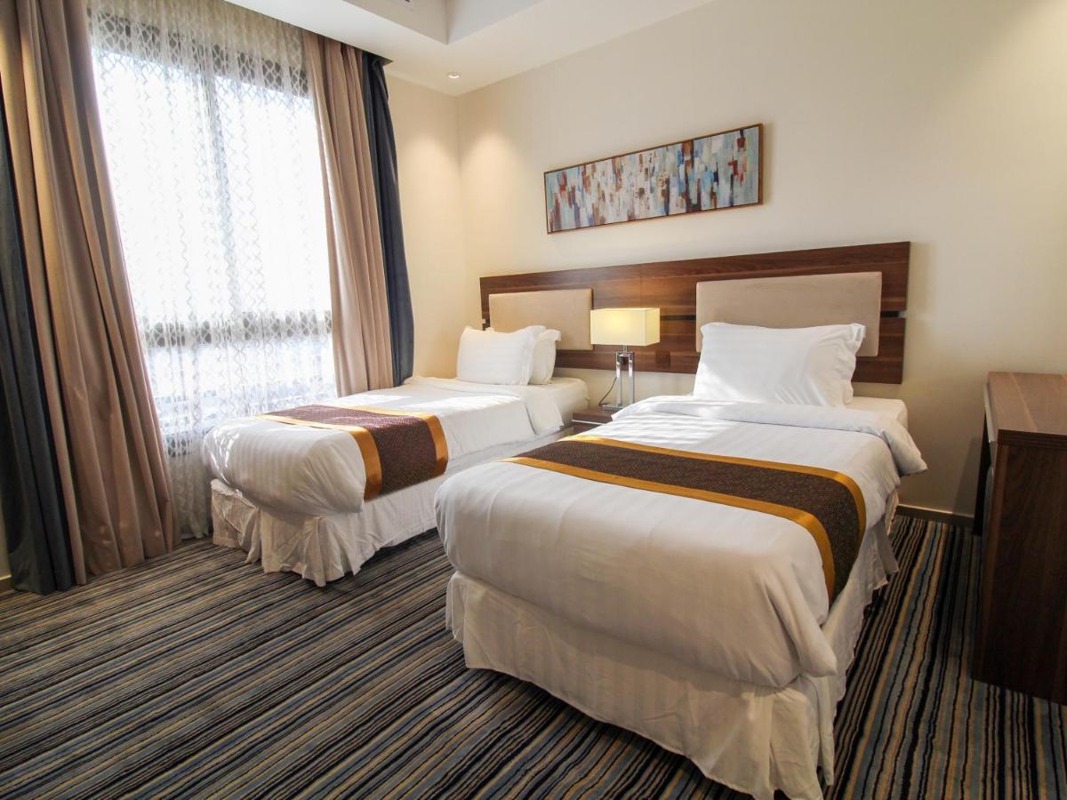 Friesian Hotel Suites Dzsidda Kültér fotó