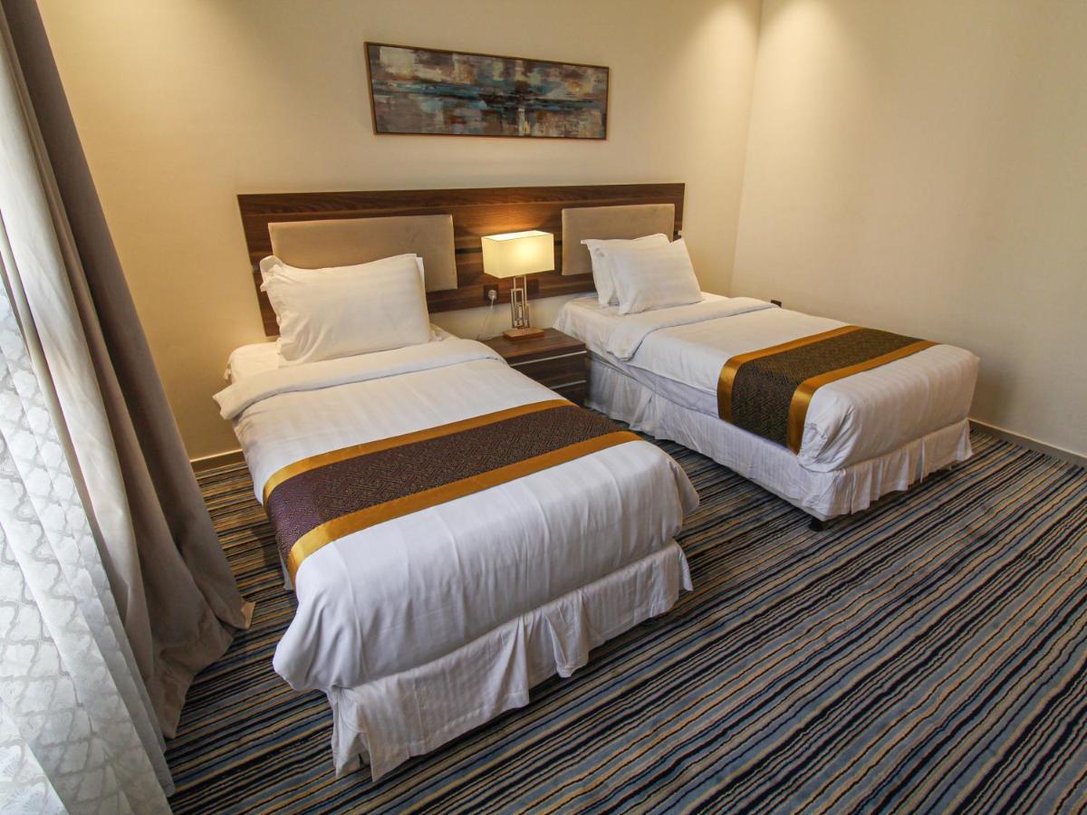 Friesian Hotel Suites Dzsidda Kültér fotó
