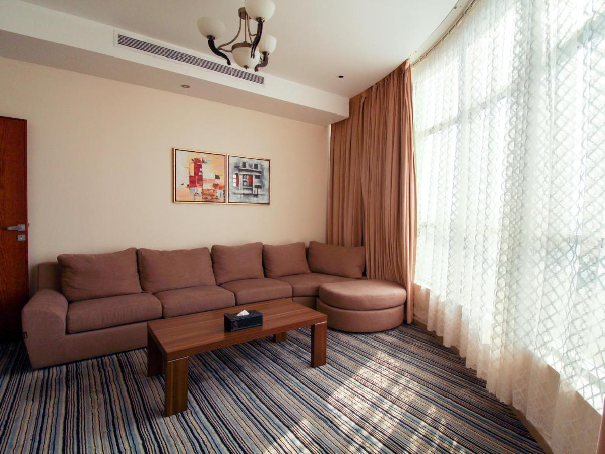 Friesian Hotel Suites Dzsidda Kültér fotó