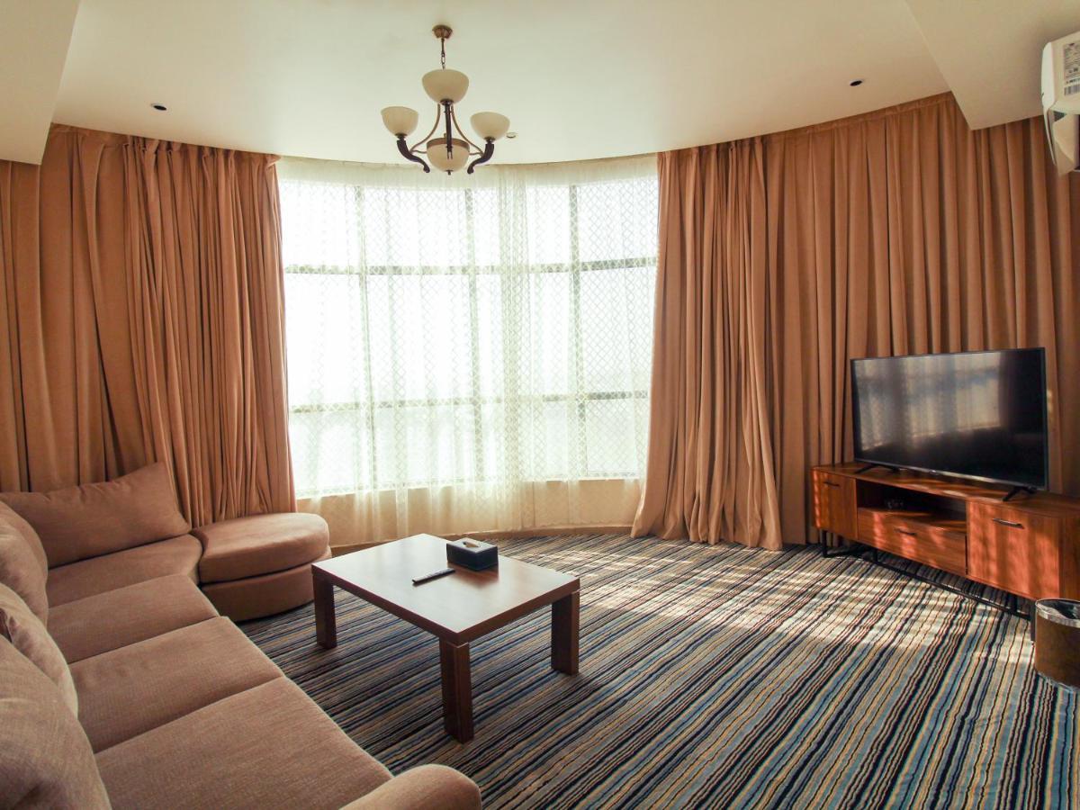 Friesian Hotel Suites Dzsidda Kültér fotó