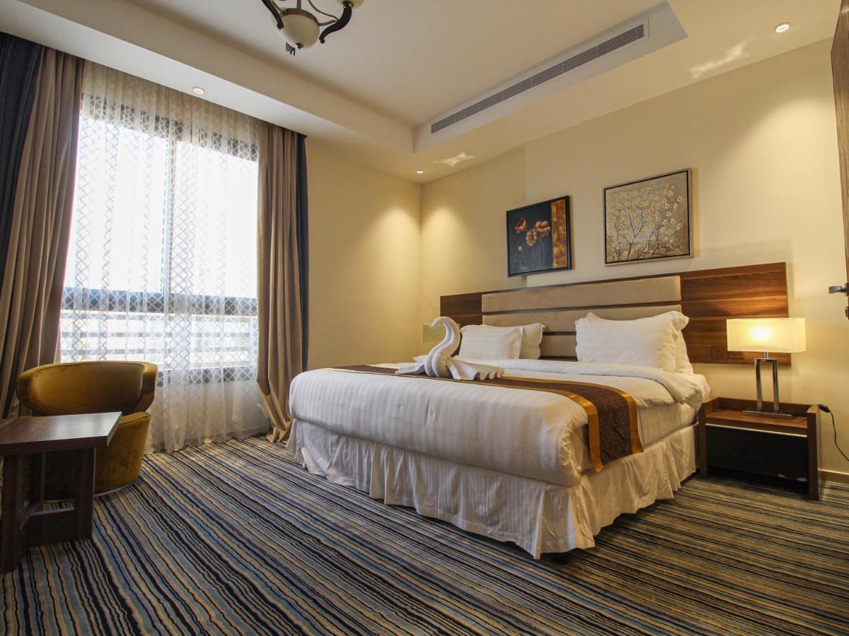 Friesian Hotel Suites Dzsidda Kültér fotó