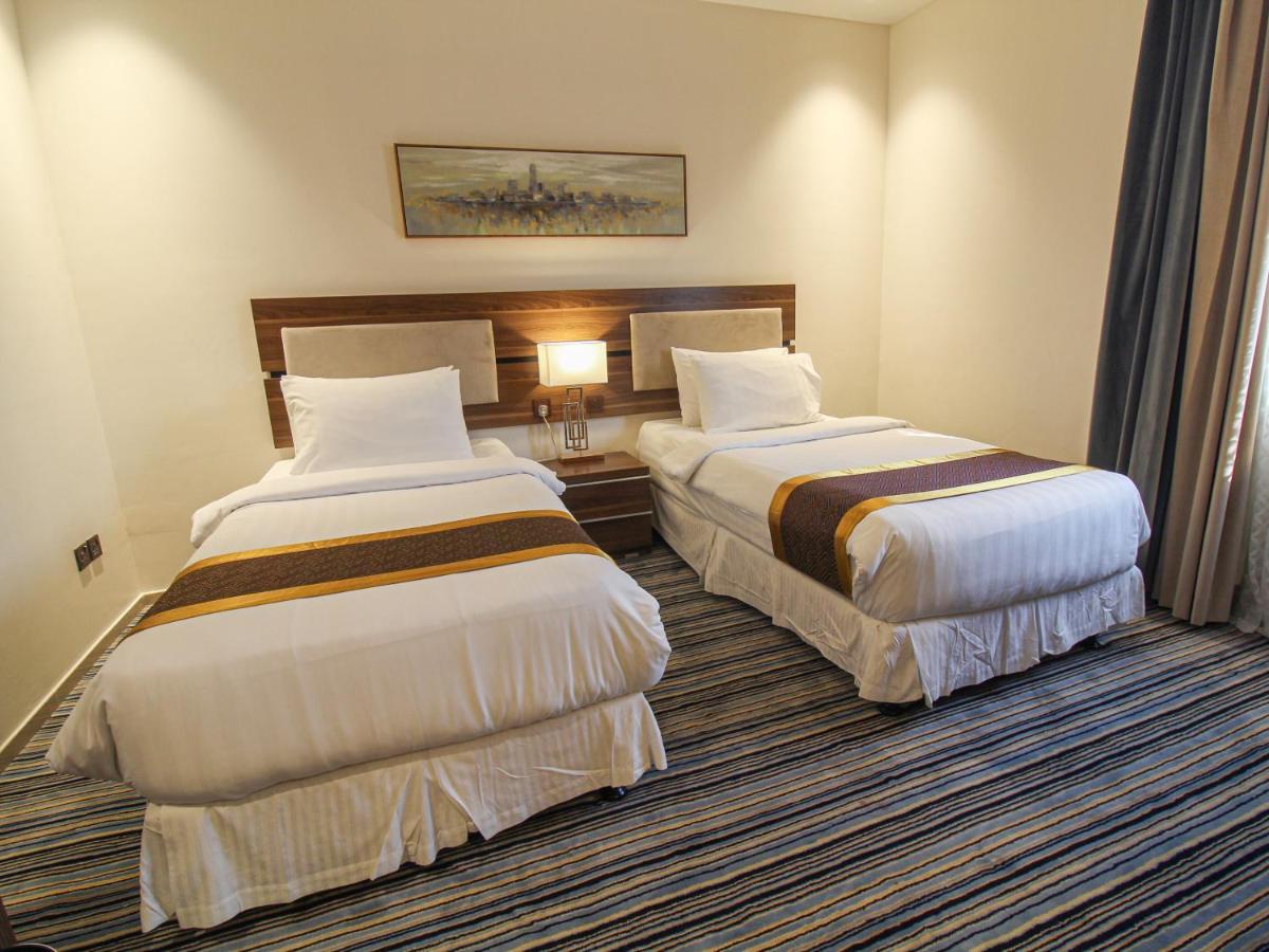 Friesian Hotel Suites Dzsidda Kültér fotó