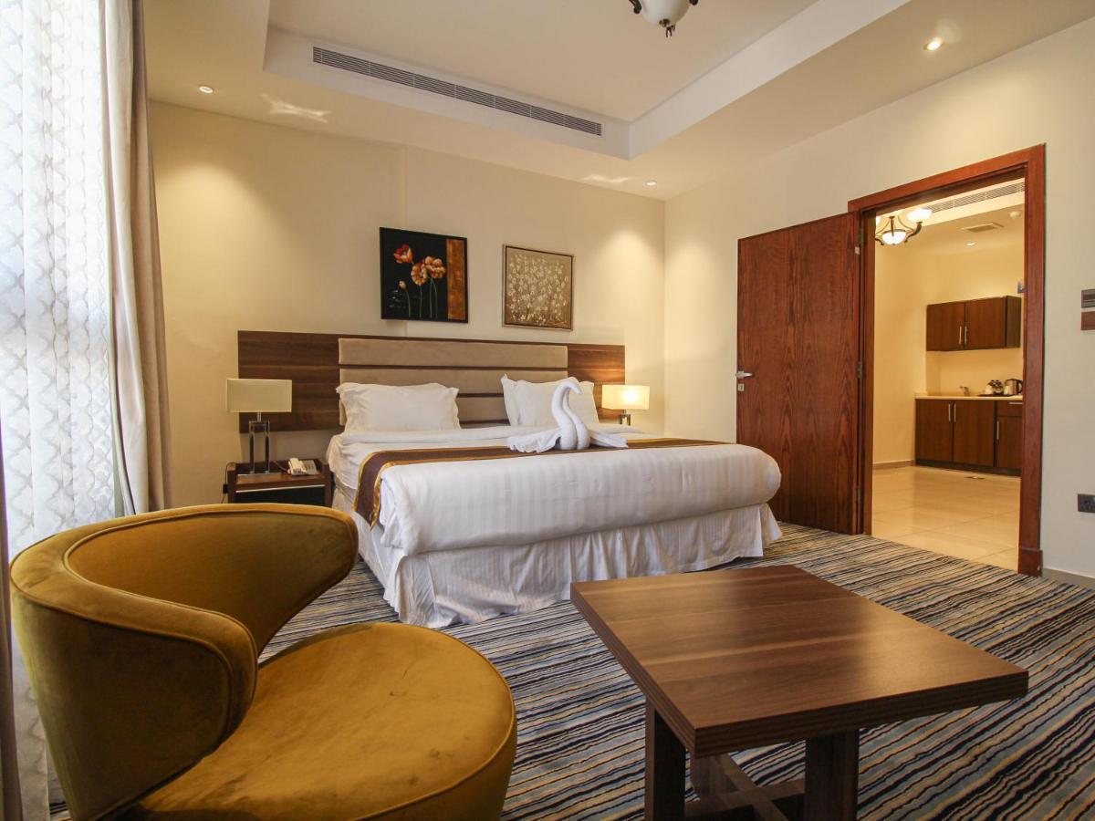 Friesian Hotel Suites Dzsidda Kültér fotó