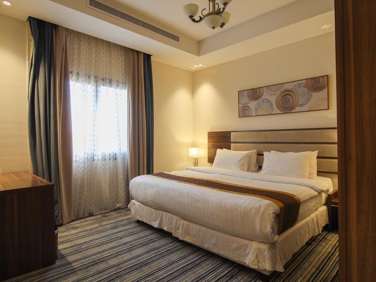 Friesian Hotel Suites Dzsidda Kültér fotó
