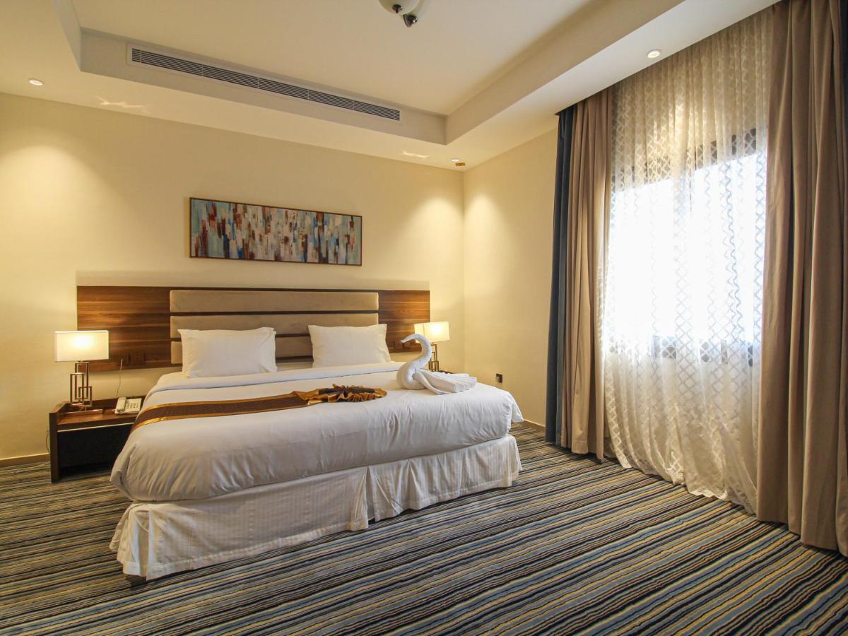 Friesian Hotel Suites Dzsidda Kültér fotó