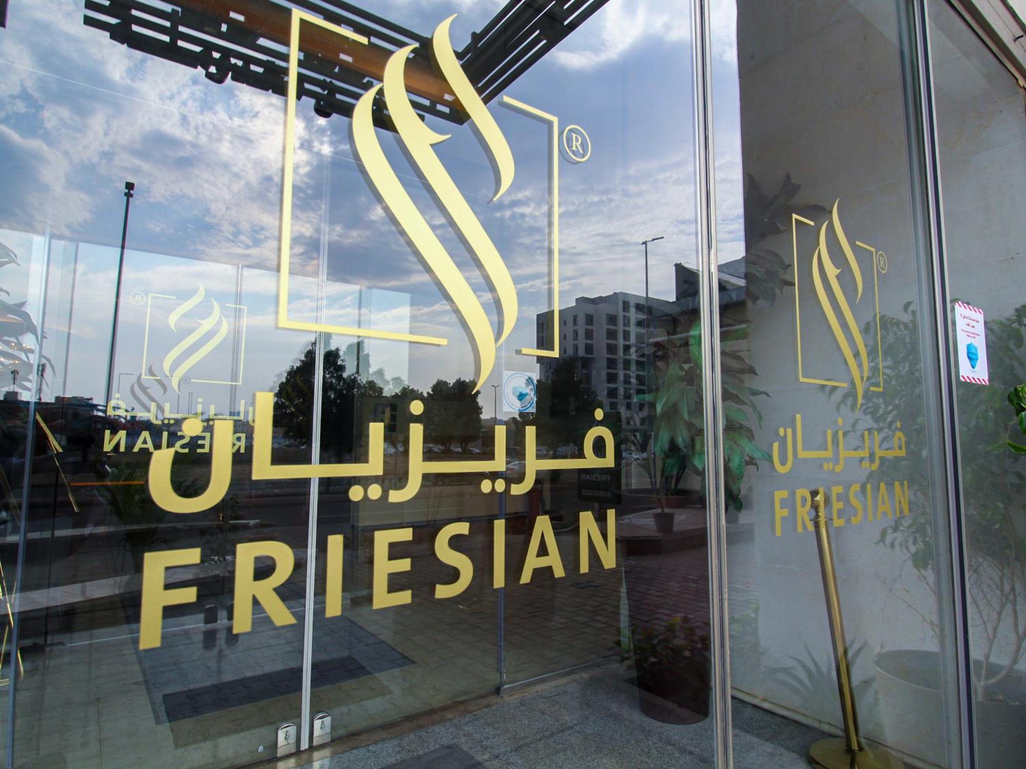 Friesian Hotel Suites Dzsidda Kültér fotó