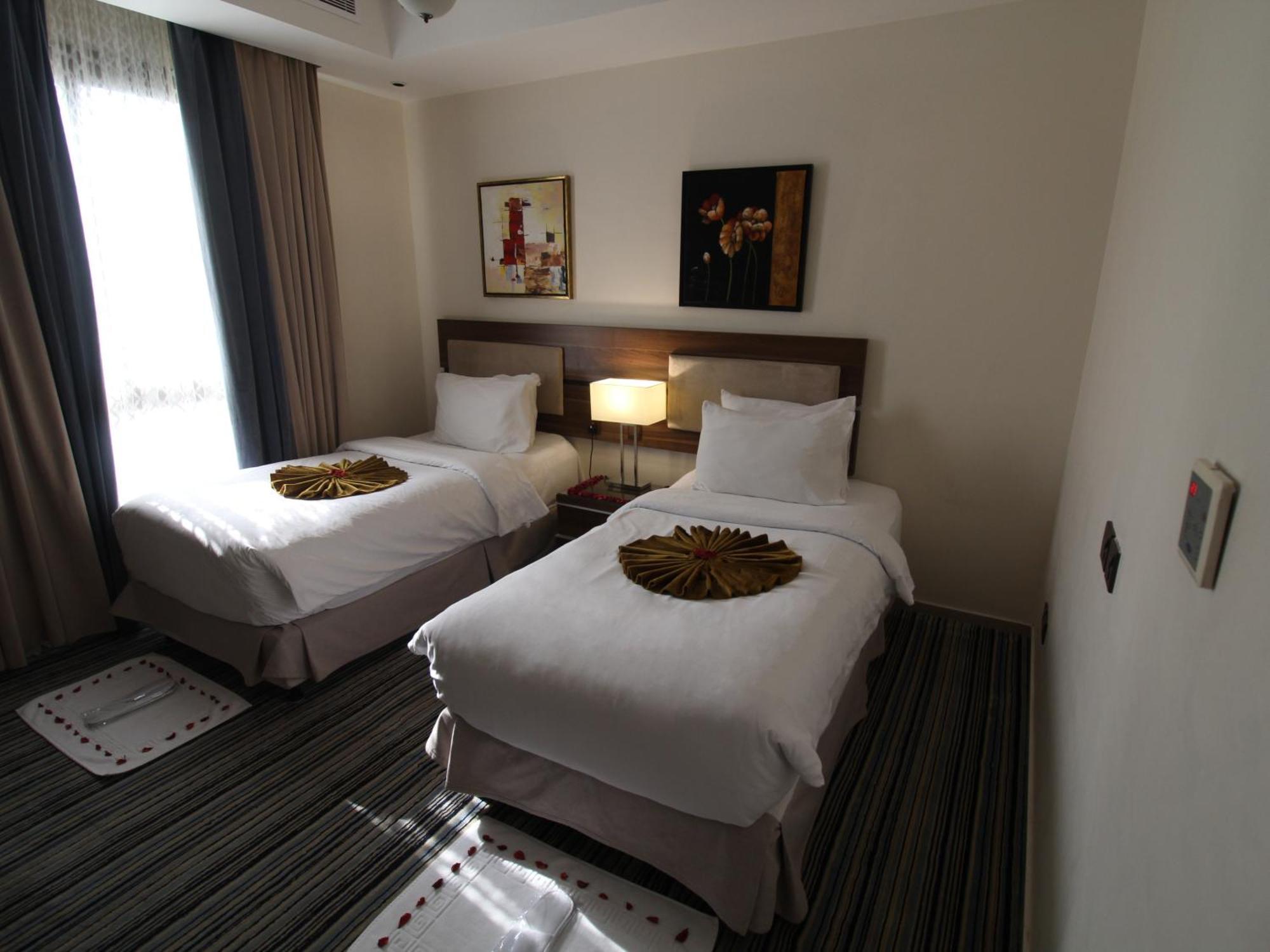 Friesian Hotel Suites Dzsidda Kültér fotó