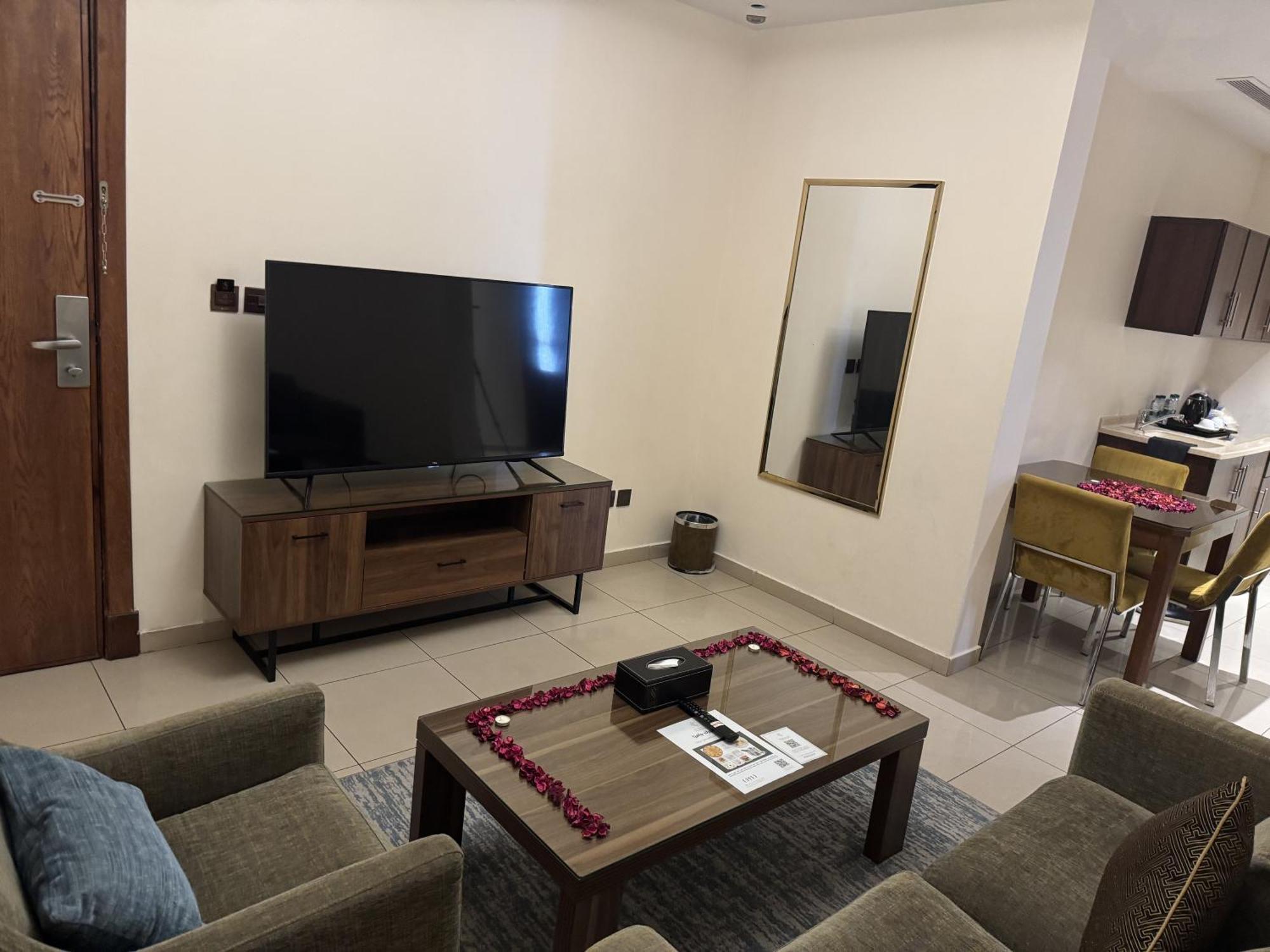 Friesian Hotel Suites Dzsidda Kültér fotó